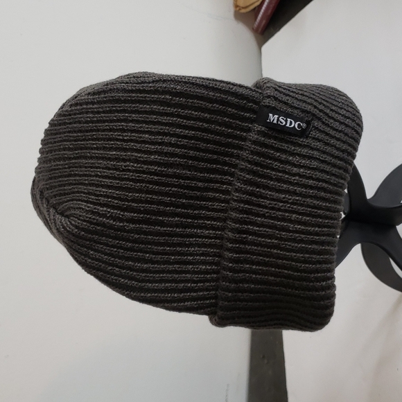 🤯3/$12 MSDC Grey Winter Hat Beanie Toque NWOT - Picture 5 of 5